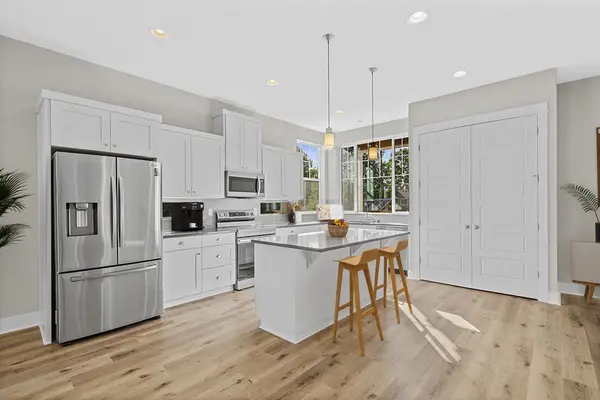 Coliving in Hillsboro - Outer Portland, Portland