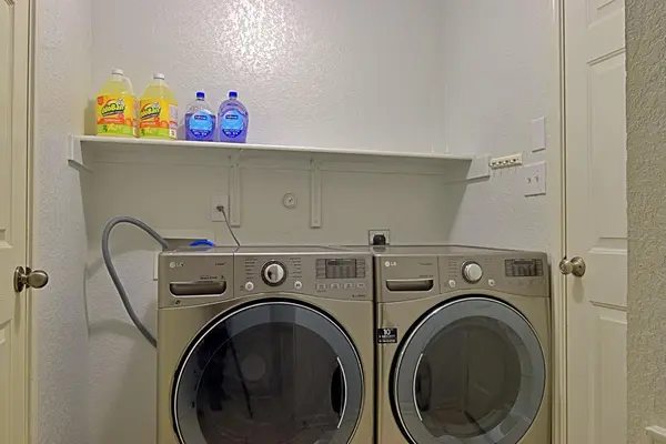 Coliving in Converse - Outer SATX, San Antonio