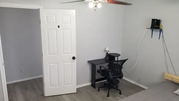 Coliving in East Side - East SATX, San Antonio