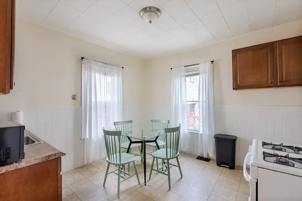 Coliving in Davis Square - Somerville, Boston