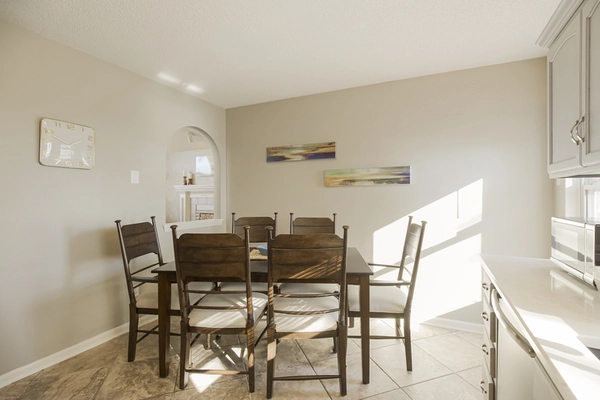 Coliving in Blue Springs - Outer KCMO, Kansas City