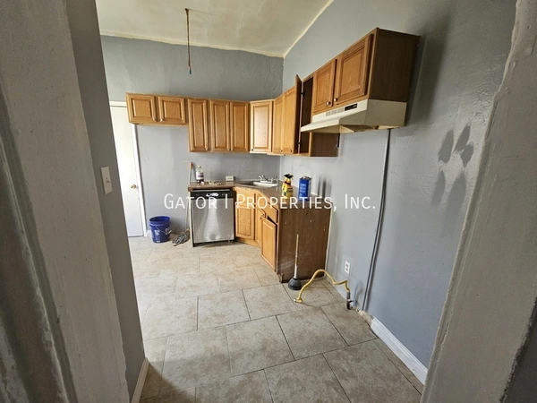 4 bedrooms apartment for rent in Haverford North - West Philadelphia, Philadelphia