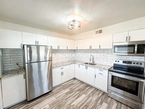 2 bedrooms apartment for rent in Camelback East - Phoenix, Phoenix
