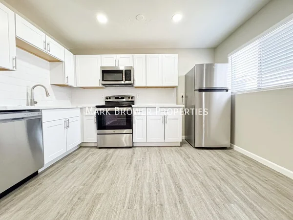 3 bedrooms apartment for rent in Camelback East - Phoenix, Phoenix
