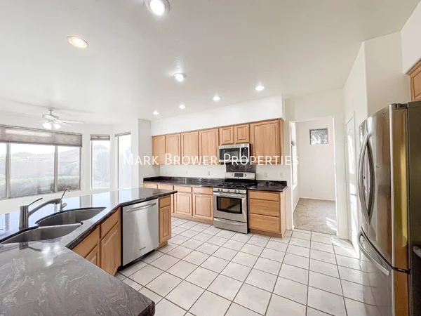 4 bedrooms apartment for rent in Desert View - Phoenix, Phoenix