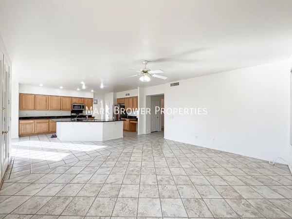 4 bedrooms apartment for rent in Desert View - Phoenix, Phoenix