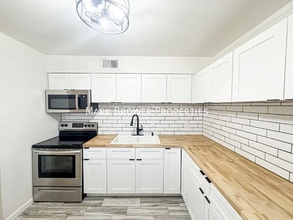 2 bedrooms apartment for rent in Camelback East - Phoenix, Phoenix