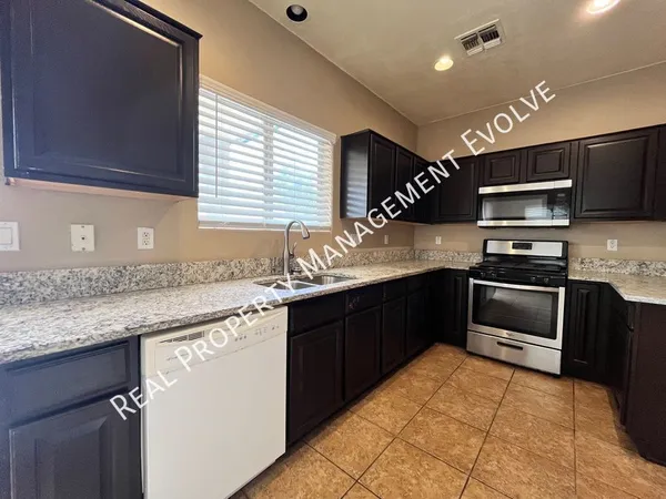 3 bedrooms apartment for rent in South Mountain - Phoenix, Phoenix
