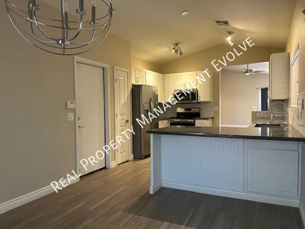 4 bedrooms apartment for rent in Desert View - Phoenix, Phoenix