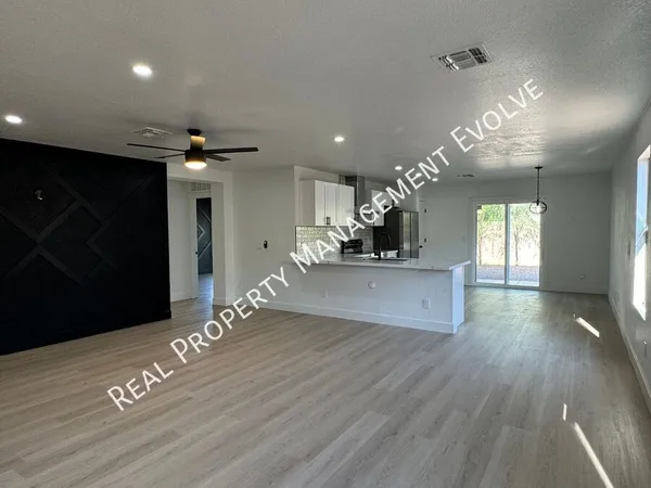 4 bedrooms apartment for rent in North Gateway - Phoenix, Phoenix