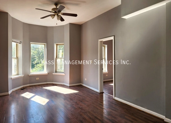 5 bedrooms apartment for rent in Douglas - South Side, Chicago