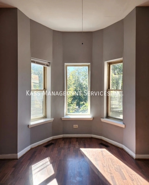 5 bedrooms apartment for rent in Douglas - South Side, Chicago