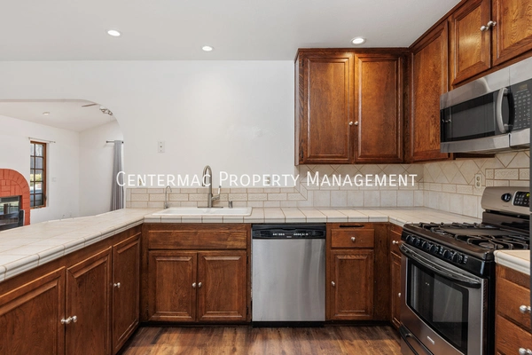 3 bedrooms apartment for rent in Mira Messa - North SD, San Diego