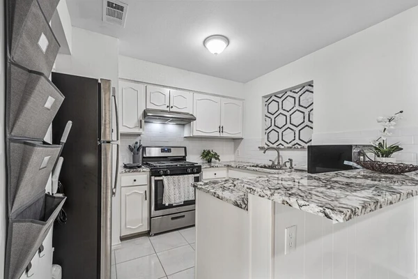 Coliving in Central Arlington - Arlington, Dallas