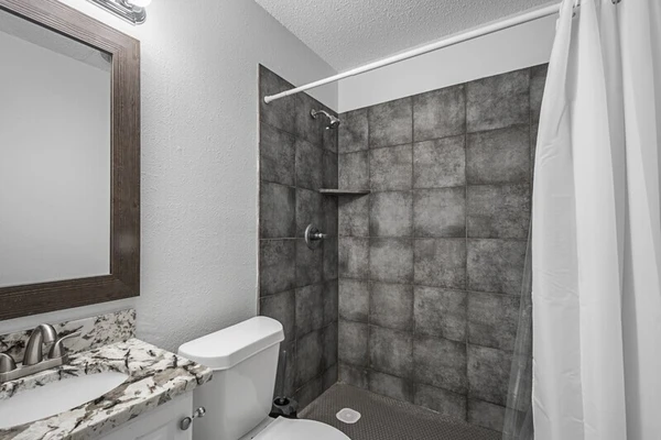 Coliving in Central Arlington - Arlington, Dallas