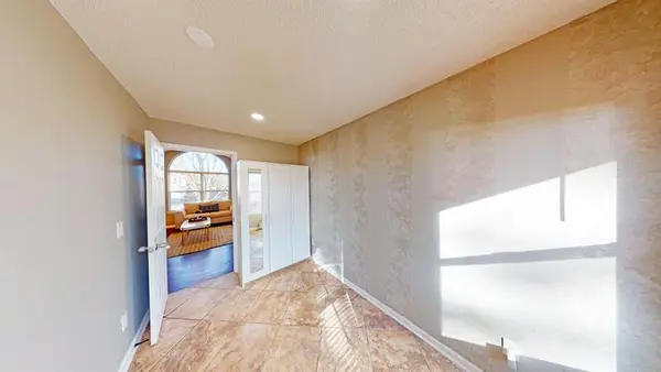 Coliving in Blue Springs - Outer KCMO, Kansas City