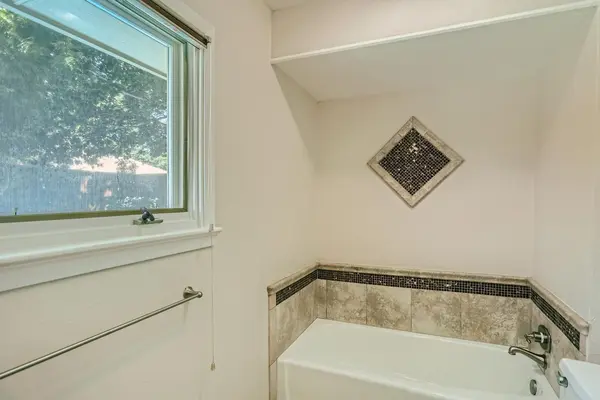 Coliving in Northwood Hills - Ne Dallas, Dallas