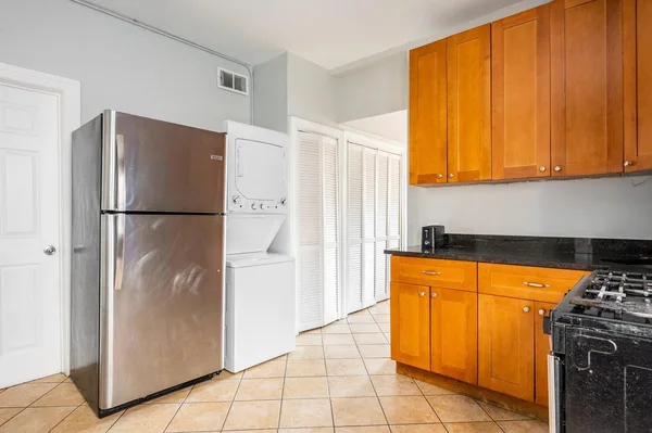 Coliving in Irving Park - Northwest Side, Chicago