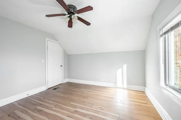 Coliving in Irving Park - Northwest Side, Chicago