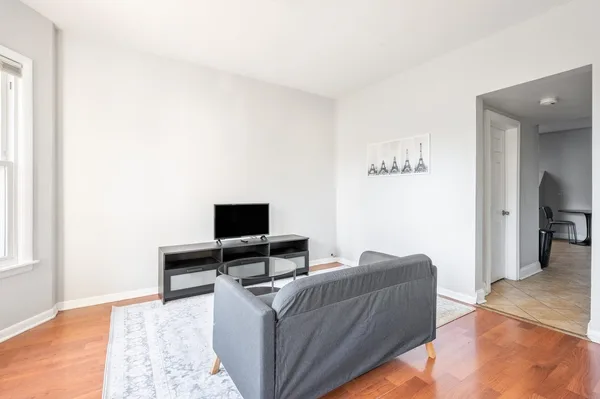 Coliving in Irving Park - Northwest Side, Chicago