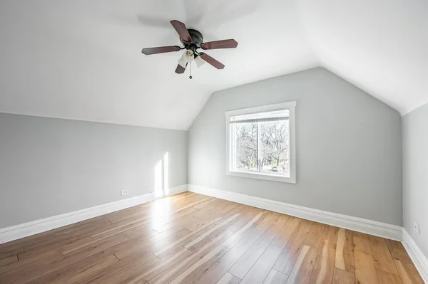 Coliving in Irving Park - Northwest Side, Chicago