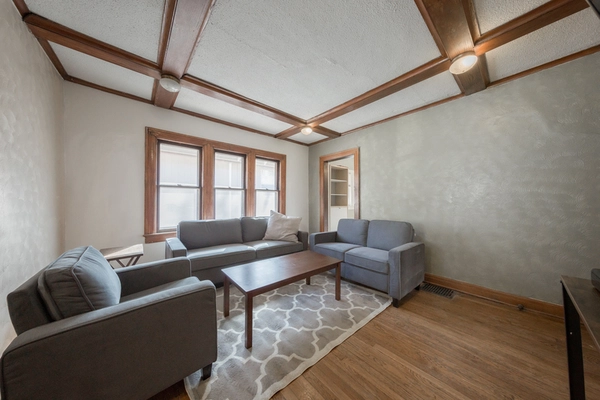 Coliving in Armour Hills - KCMO, Kansas City