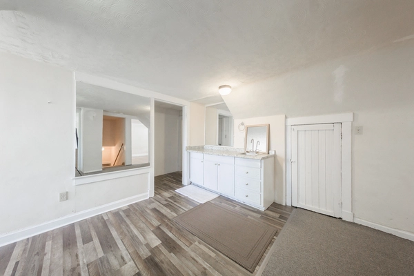 Coliving in Armour Hills - KCMO, Kansas City