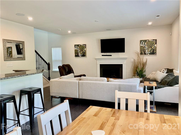 Coliving in Eagle Lake - West Charlotte, Charlotte