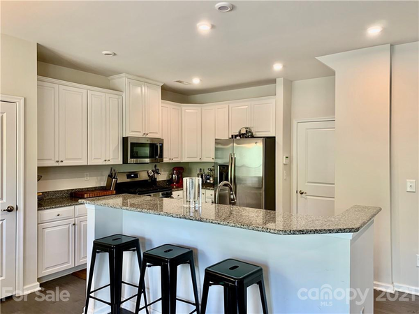 Coliving in Eagle Lake - West Charlotte, Charlotte