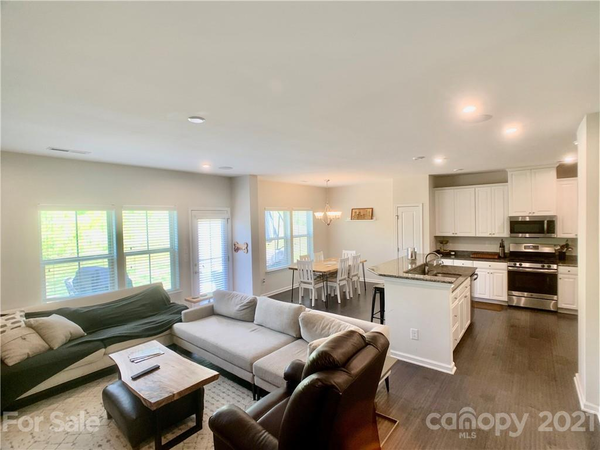 Coliving in Eagle Lake - West Charlotte, Charlotte