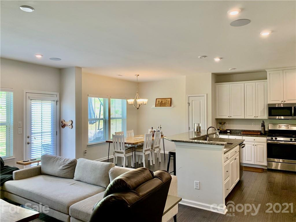 Coliving in Eagle Lake - West Charlotte, Charlotte