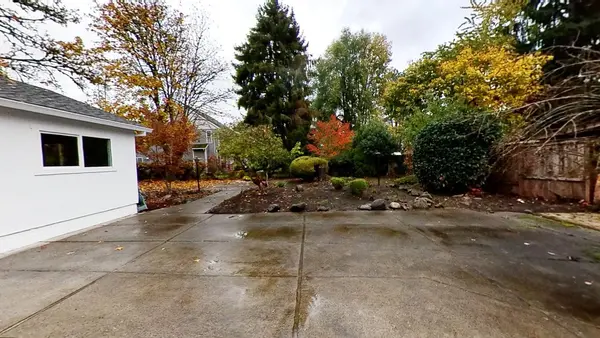 Coliving in Hillsboro - Outer Portland, Portland