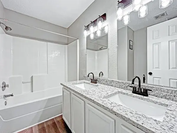 Coliving in Lancaster - Se Dallas, Dallas