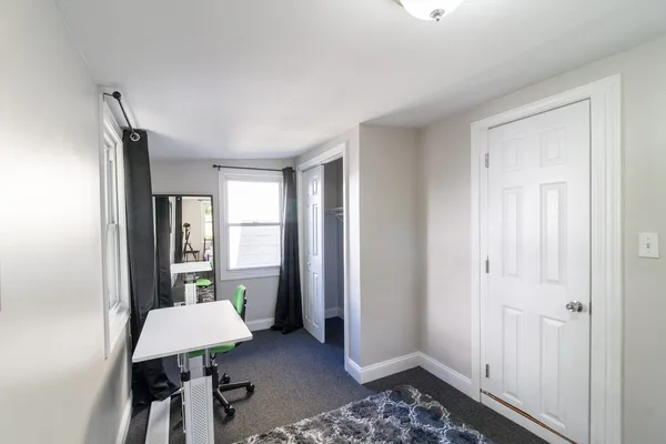 Coliving in Chelsea - Metro Area, Boston