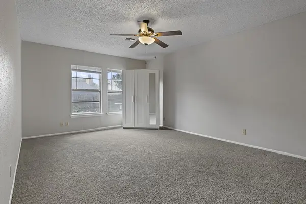 Coliving in Far West Side - West SATX, San Antonio