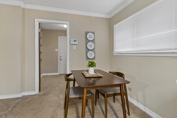 Coliving in Seguin - Outer SATX, San Antonio