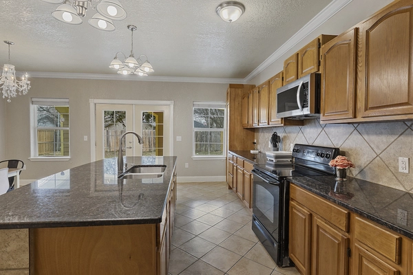 Coliving in Seguin - Outer SATX, San Antonio