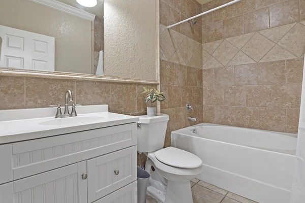 Coliving in Seguin - Outer SATX, San Antonio