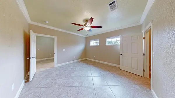 Coliving in Seguin - Outer SATX, San Antonio