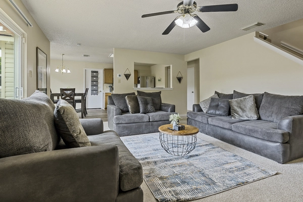 Coliving in Seguin - Outer SATX, San Antonio