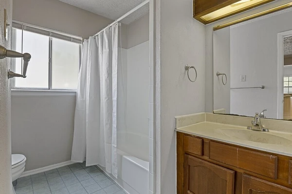 Coliving in Seguin - Outer SATX, San Antonio