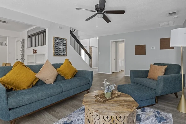 Coliving in Seguin - Outer SATX, San Antonio