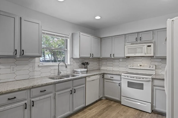 Coliving in Seguin - Outer SATX, San Antonio