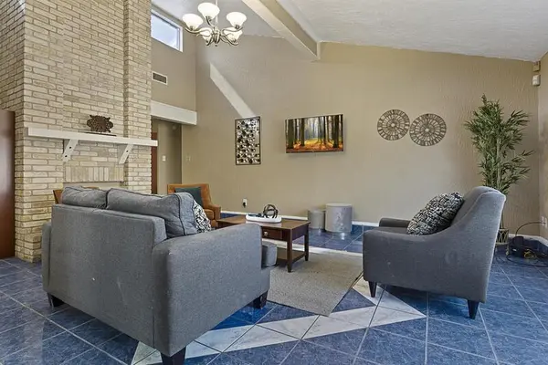 Coliving in Seguin - Outer SATX, San Antonio