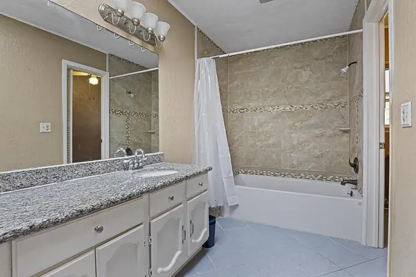 Coliving in Seguin - Outer SATX, San Antonio