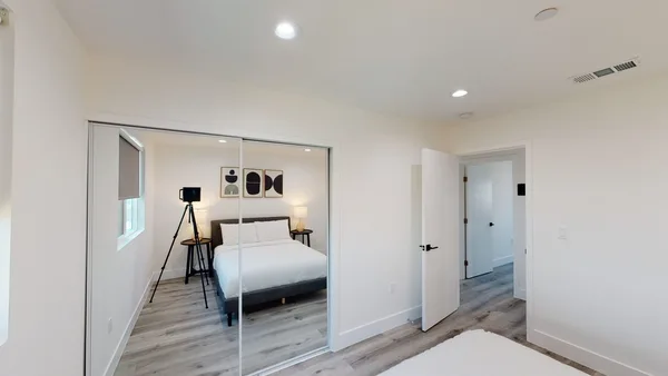 Coliving in North Hollywood - San Fernando Valley, Los Angeles