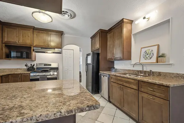 Coliving in Central Arlington - Arlington, Dallas