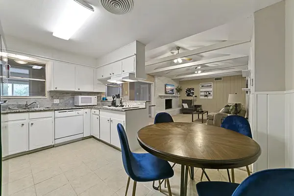 Coliving in West Arlington - Arlington, Dallas