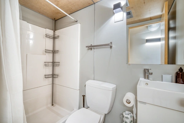 Coliving in Edgewood - Washington Northeast, Washington DC