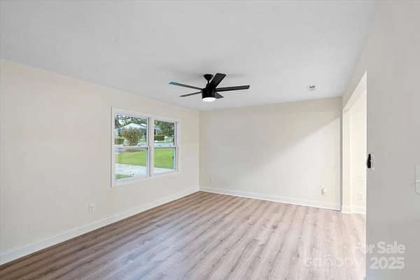 Coliving in Oakdale - North Charlotte, Charlotte